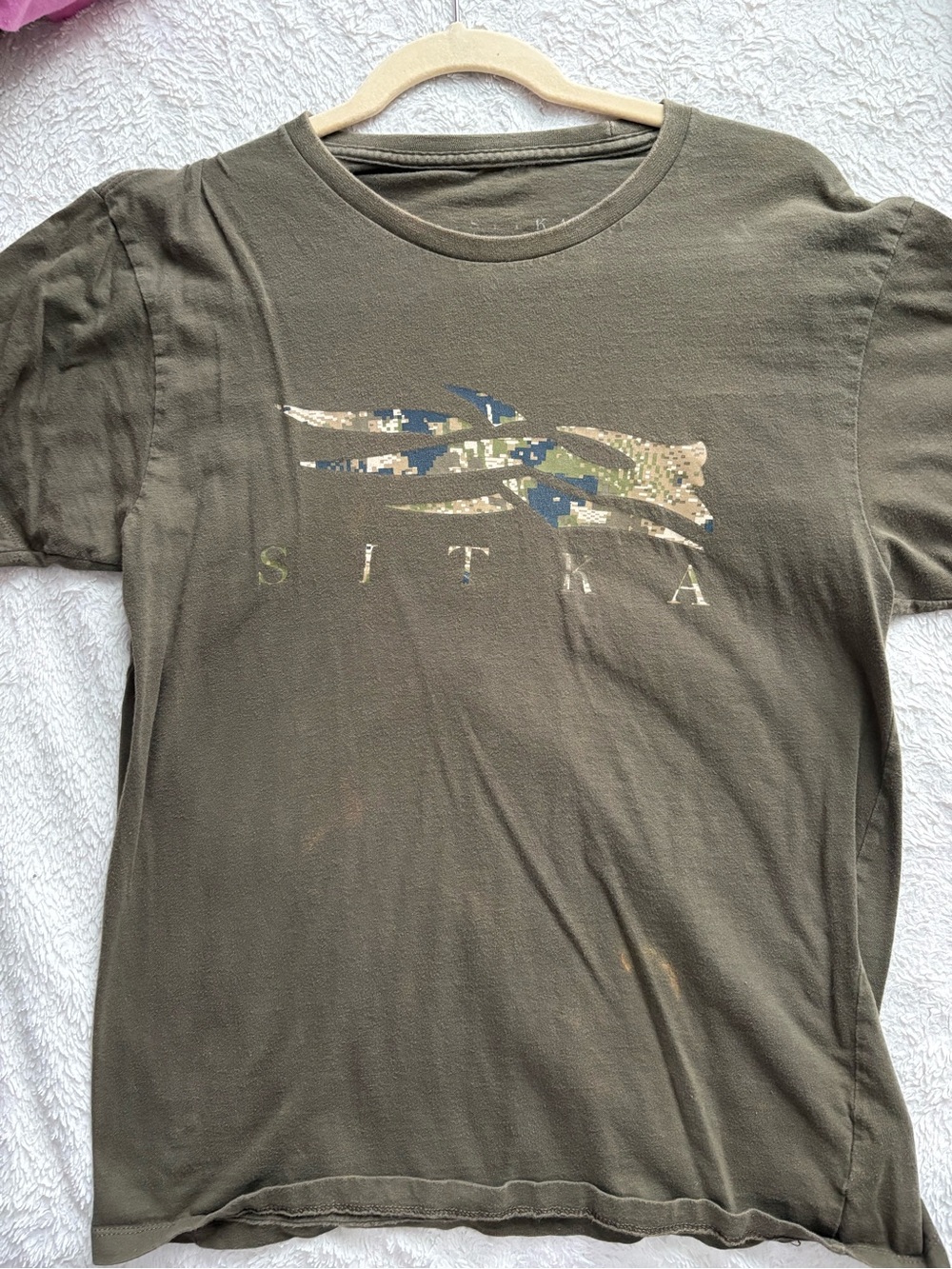 Sitka Short-Sleeve Men's Olive Graphic Tee